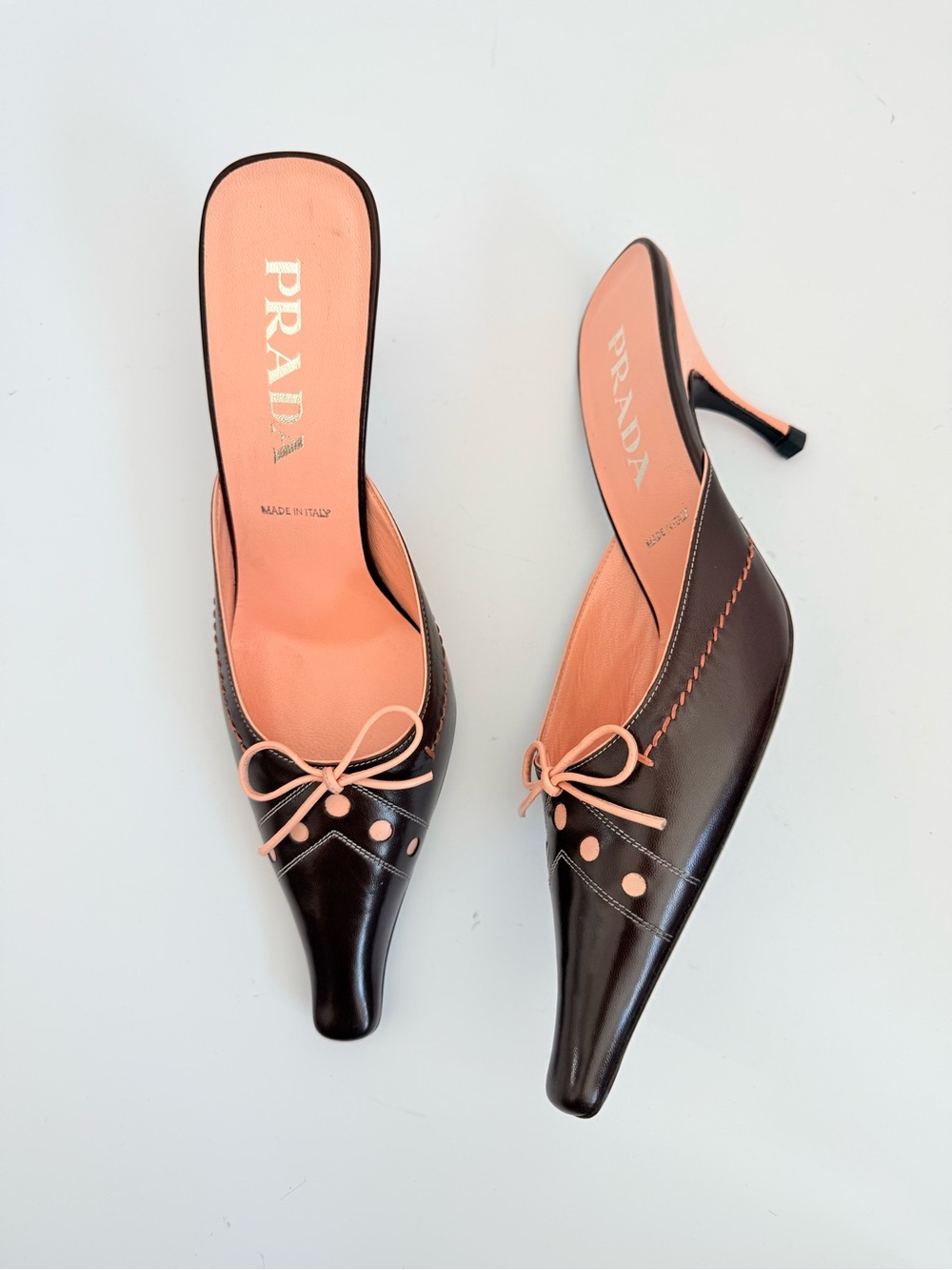 Prada SS 2002 Vintage Cacao Pink Bow Eyelet Leather Mules Heels 39